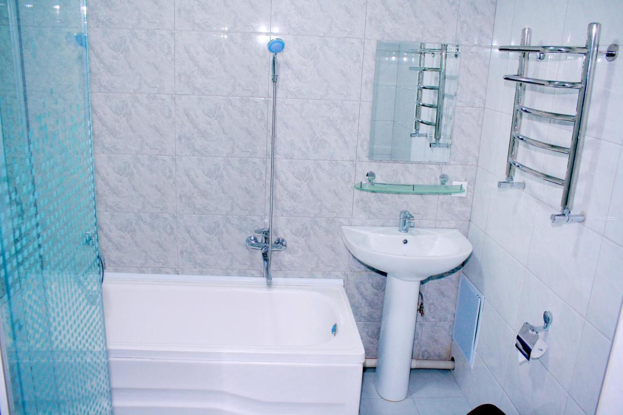 One Global Family Guest House 撒马尔罕 外观 照片
